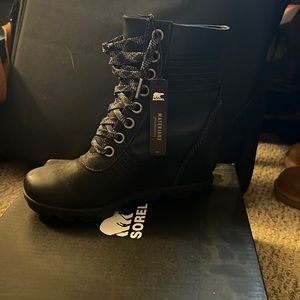 NWT and Box Sorel Lexi Wedge